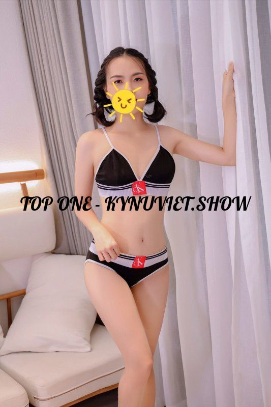sieu-pham-khanh-linh-co-be-mien-tay-o-que-moi-len-2127052-original.jpeg